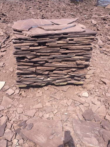 Плитняк лемезит бордовый для цоколя 1,5-2 см купить в Раменском