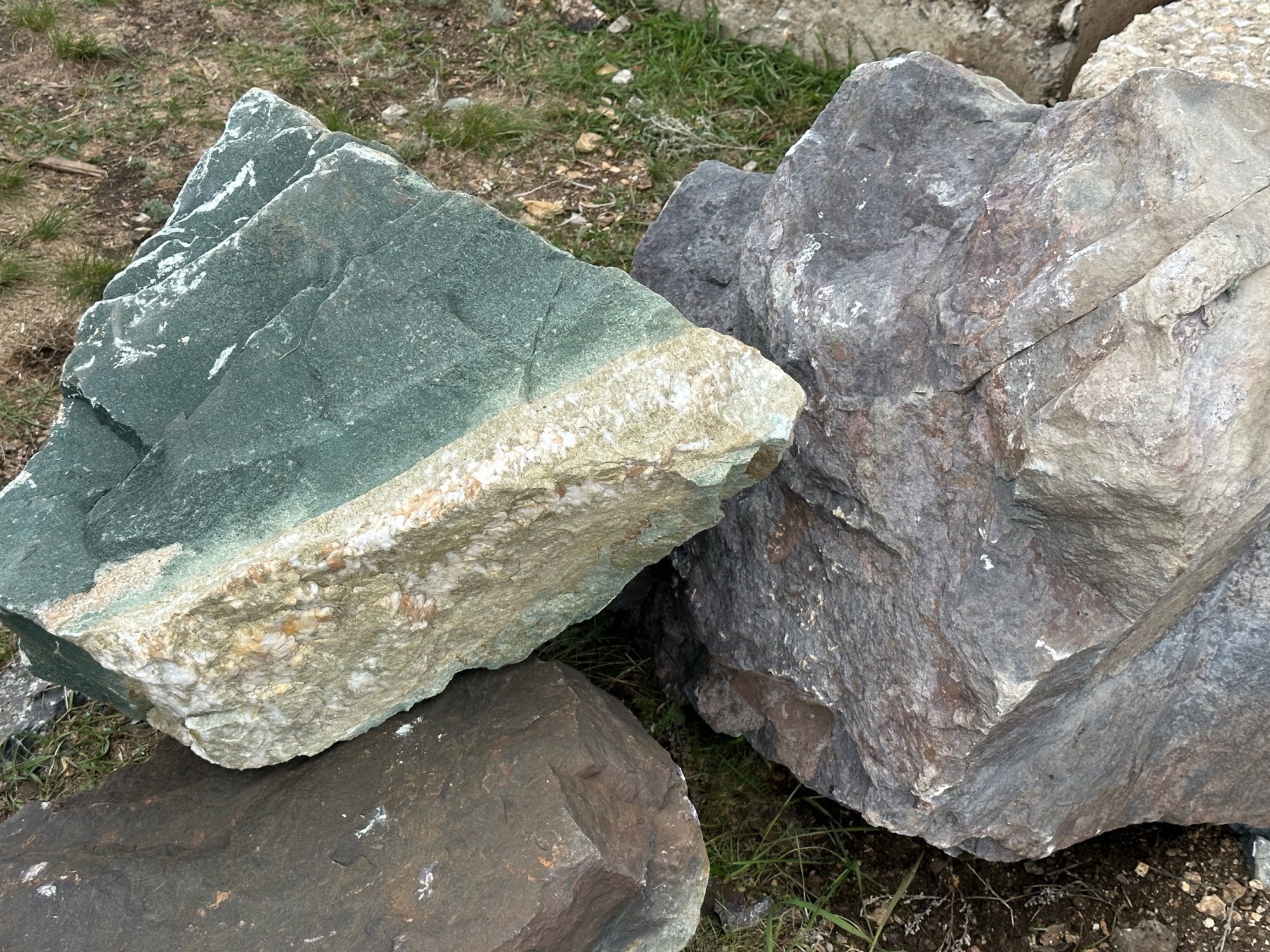 Камни для ландшафтного дизайна зелёные 10-60 килограмм купить в Раменском