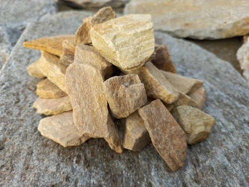 Златолит жёлтый декоративная каменная крошка купить в Раменском