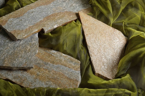 Плитняк златолит Уральский  для фасада купить в Раменском