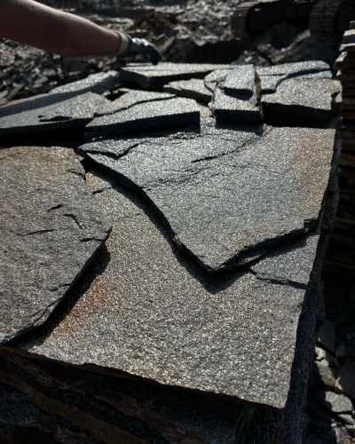 Плитняк златолит серебристый для фасада купить в Раменском